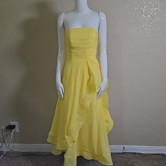 Elegant Yellow Strapless Dress - Picture 3 of 7